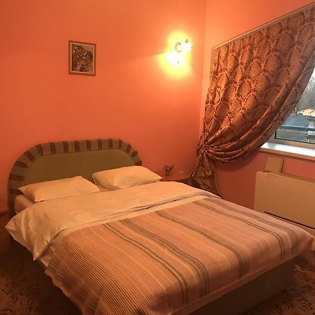 Mesogios Hotel Кишинев Екстериор снимка