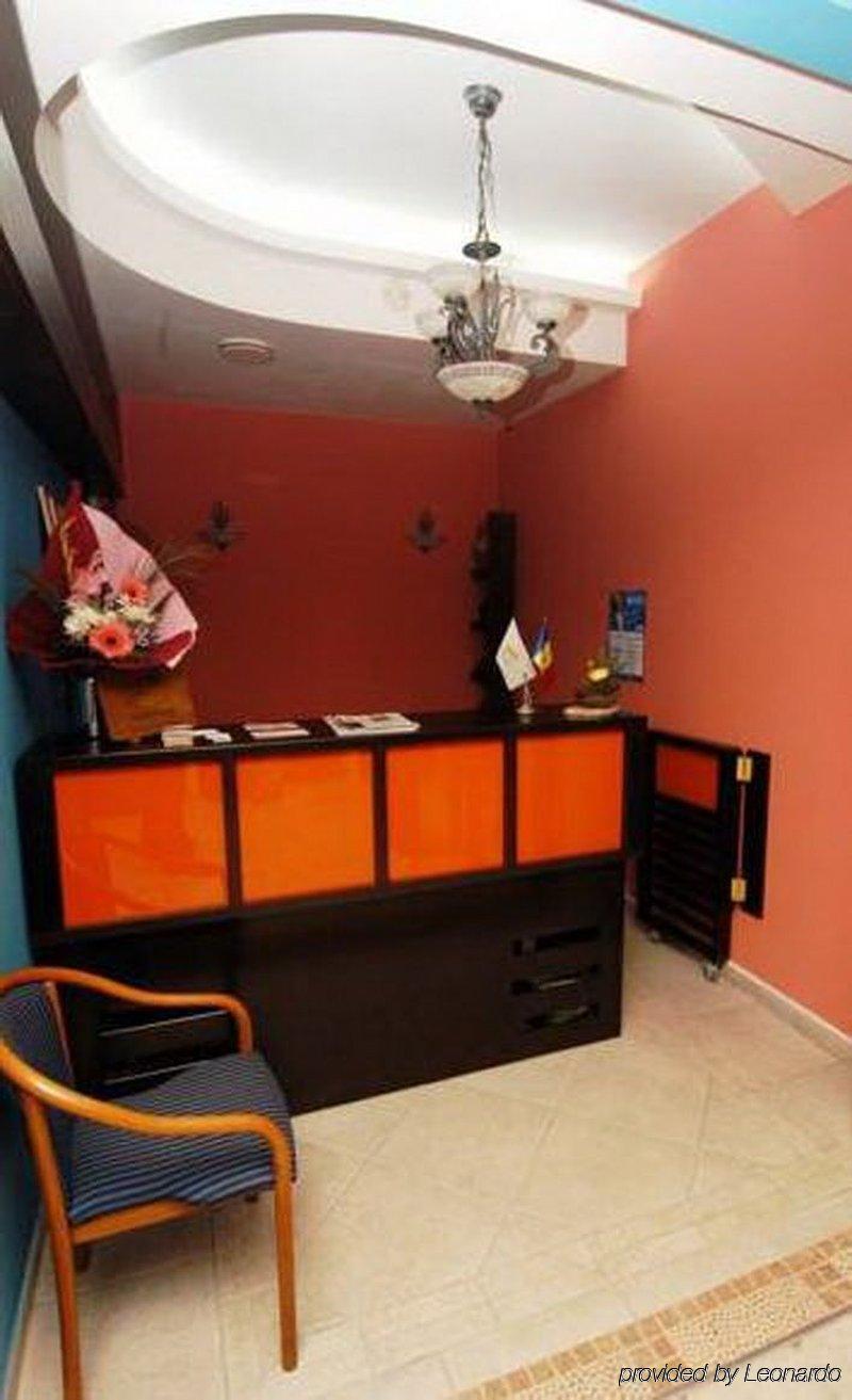 Mesogios Hotel Кишинев Екстериор снимка