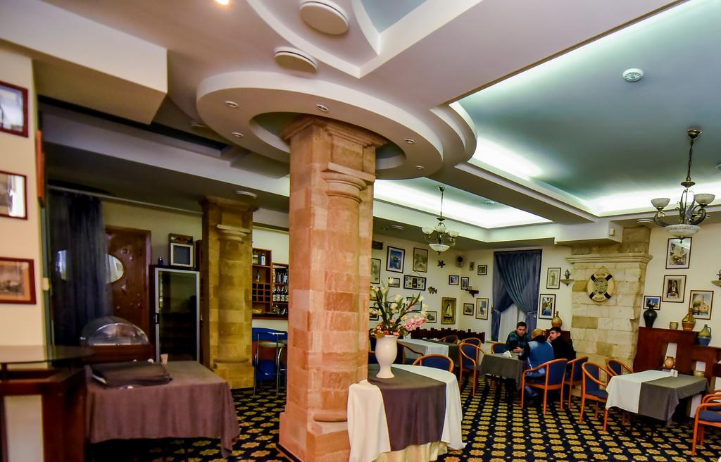 Mesogios Hotel Кишинев Екстериор снимка