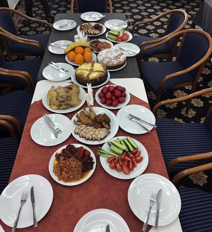 Mesogios Hotel Кишинев Екстериор снимка