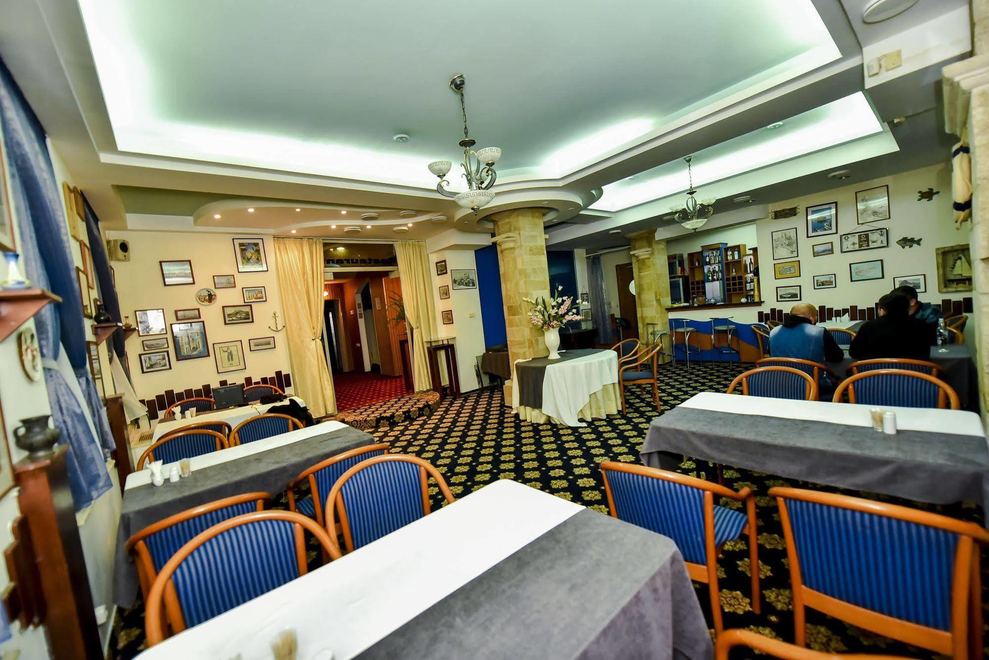 Mesogios Hotel Кишинев Екстериор снимка