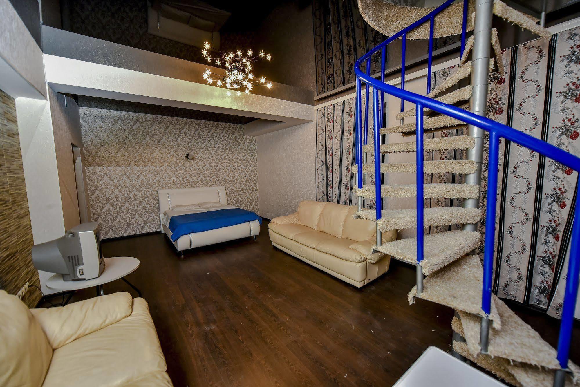 Mesogios Hotel Кишинев Екстериор снимка